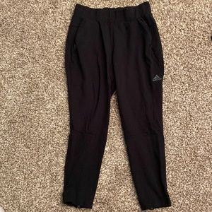 Adidas tech jogger